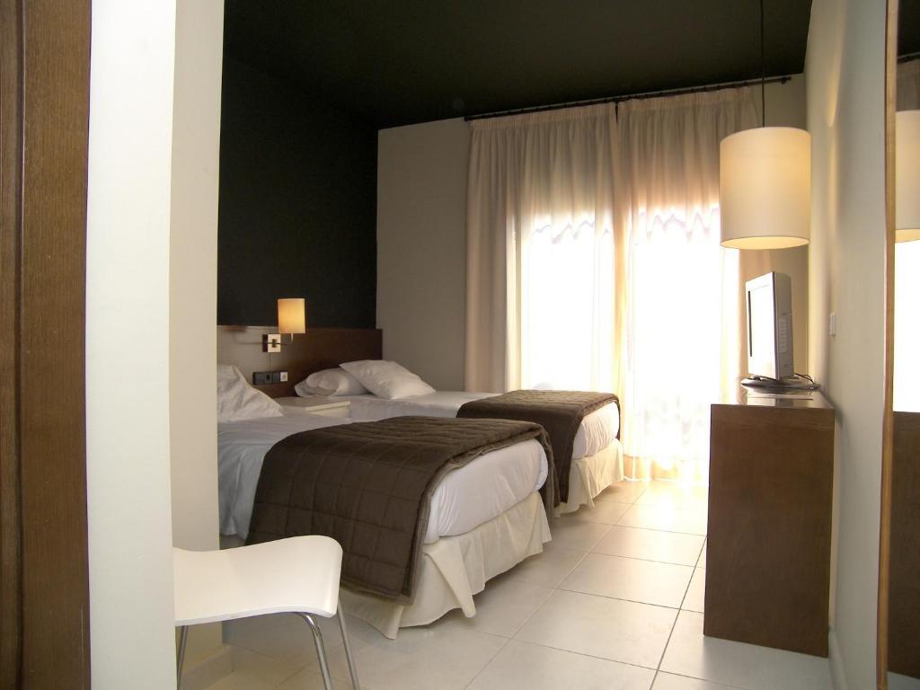 Hostal Badaloni Badalona Cameră foto
